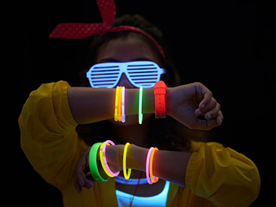Easy ways to boost your school fun run fundraiser: glow run